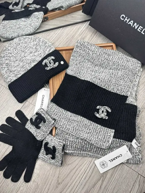 chanel hat and echapres and glove set s_126a1052